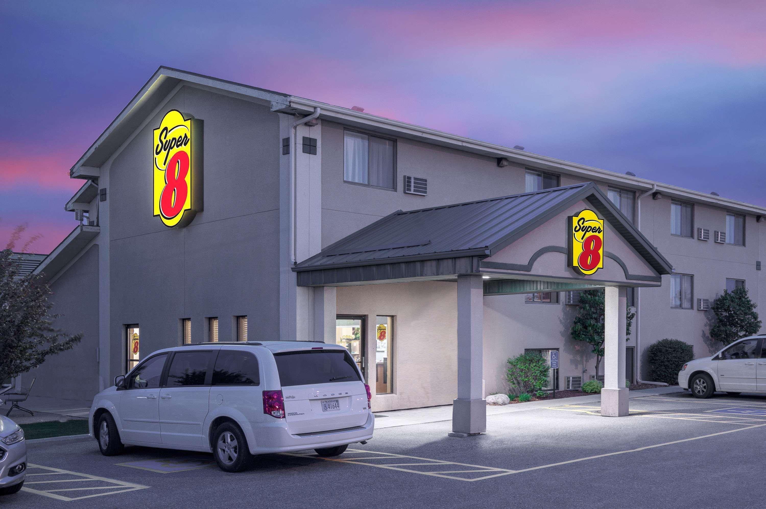 威尔马速8酒店 Willmar 外观 照片